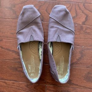 Toms Shoes - Women’s Size 7